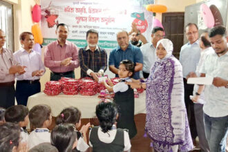 জালালাবাদ গ্যাস বিদ্যানিকেতনে জুলাই গণঅভ্যুত্থান দিবস পালন, শিক্ষার্থীদের হাতে পুরস্কার 18 জালালাবাদ গ্যাস বিদ্যানিকেতনে জুলাই গণঅভ্যুত্থান দিবস পালন, শিক্ষার্থীদের হাতে পুরস্কার - Surma Times | Sylhet News