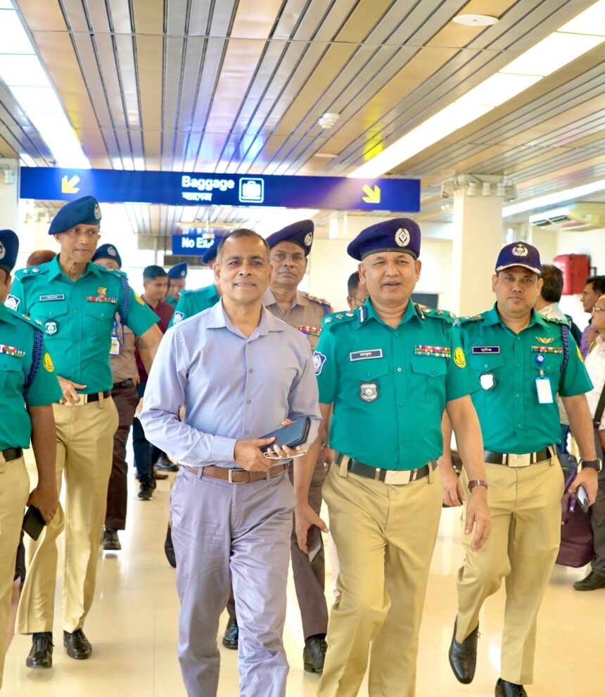 সিলেট মেট্রোপলিটন পুলিশের নতুন কমিশনার দায়িত্ব গ্রহণ 1 WhatsApp Image 2026-08-01 at 11.11.48 PM - Surma Times | Sylhet News
