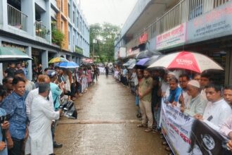 রিফাত হত্যা: খুনিদের গ্রেপ্তারের দাবিতে আছিরগঞ্জে মানববন্ধন 18 রিফাত হত্যা: খুনিদের গ্রেপ্তারের দাবিতে আছিরগঞ্জে মানববন্ধন - Surma Times | Sylhet News