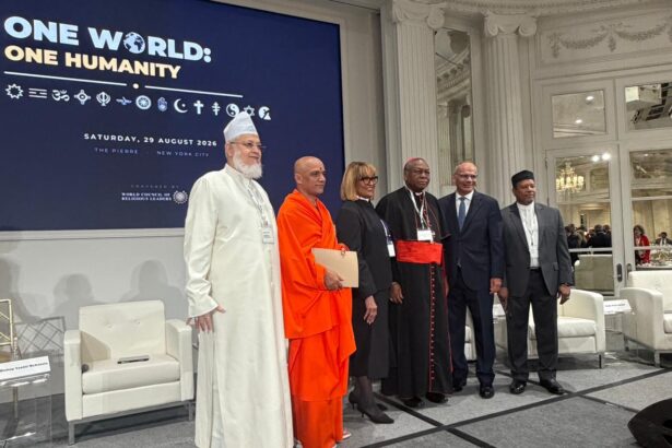 সাম্প্রদায়িক সংঘাত রোধে নিউইয়র্কে মাইজভাণ্ডারীর আন্তঃধর্মীয় সংলাপ 151 সাম্প্রদায়িক সংঘাত রোধে নিউইয়র্কে মাইজভাণ্ডারীর আন্তঃধর্মীয় সংলাপ - Surma Times | Sylhet News