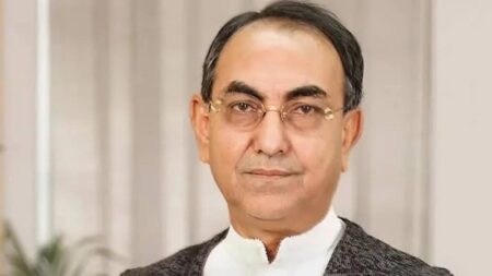 ১৮ সরকারি বাড়ি বিক্রির ১৫ দুর্নীতি মামলায় মির্জা আব্বাসসহ সবাই খালাস - Surma Times | Sylhet News