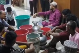 পানির দাবিতে সিসিকে ভাঙচুর নাকি শান্তিপূর্ণ প্রতিবাদ? দুই পক্ষের বিপরীত বক্তব্য, ৬ যুবক আটক - Surma Times | Sylhet News