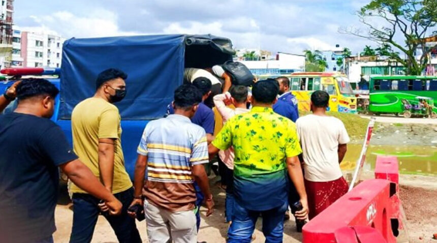 মাধবপুরে হোটেল অভিযানে ১০ আটক 1 মাধবপুরে হোটেল অভিযানে ১০ আটক - Surma Times | Sylhet News