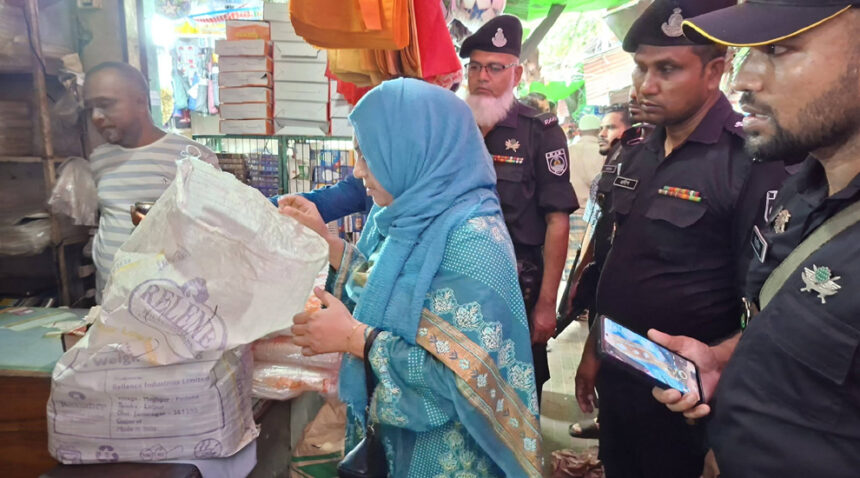 বন্দরবাজারে ৫ প্রতিষ্ঠানকে জরিমানা, জব্দ ৩০০ কেজি নিষিদ্ধ পলিথিন - Surma Times | Sylhet News