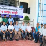 ভিসির পদত্যাগ দাবিতে সিকৃবি অচল, প্রশাসনিক ভবনে তালা