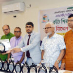 মৌলভীবাজার সমিতির সংবর্ধনায় এইচএসসি ও দাখিলে এ+ প্রাপ্ত শিক্ষার্থীদের বৃত্তি