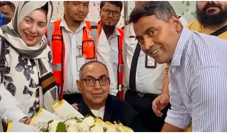 দীর্ঘ পাঁচ মাস পর দেশে ফিরলেন মির্জা আব্বাস 1 দীর্ঘ পাঁচ মাস পর দেশে ফিরলেন মির্জা আব্বাস - Surma Times | Sylhet News