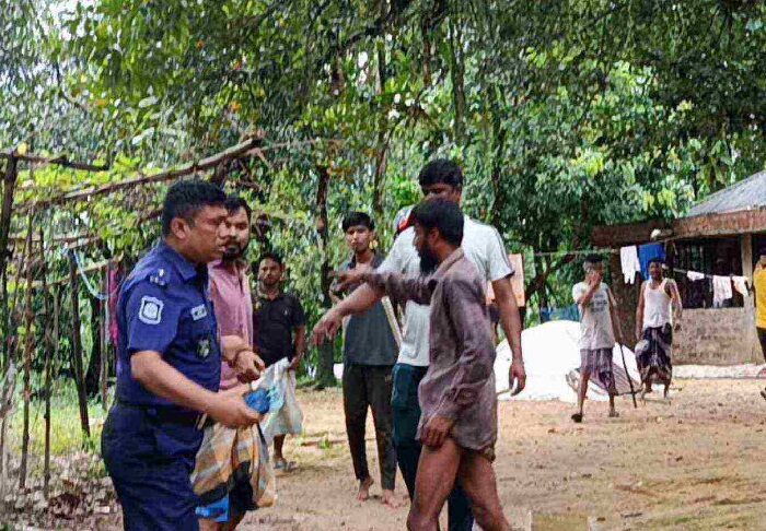 জৈন্তাপুরে দুই মেম্বারের সমর্থক পক্ষের সংঘর্ষ, ওসিসহ আহত ২৫, ভাঙচুর অন্তত ১০ বাড়ি - Surma Times | Sylhet News