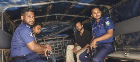 ছাতকে ঝটিকা মিছিলে দুই ছাত্রলীগ কর্মী আটক - Surma Times | Sylhet News