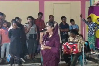 দিরাইয়ে আপত্তি উপেক্ষা করে বাউল গানের আসর, গান গাইলেন নারী শিল্পীরাও 3 দিরাইয়ে আপত্তি উপেক্ষা করে বাউল গানের আসর, গান গাইলেন নারী শিল্পীরাও - Surma Times | Sylhet News