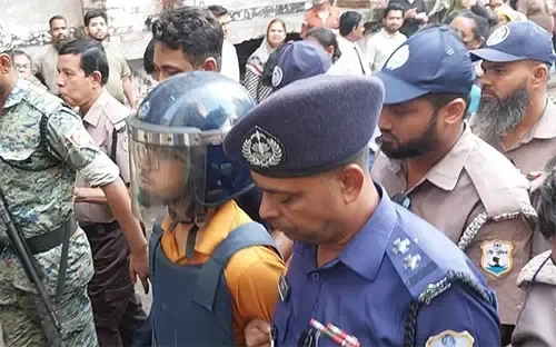 তাহসিফ সাউরি হত্যা মামলায় দীপকে ৪ দিনের রিমান্ড 1 তাহসিফ সাউরি হত্যা মামলায় দীপকে ৪ দিনের রিমান্ড - Surma Times | Sylhet News