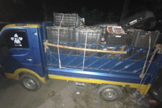 চেকপোস্ট এড়াতে পালানোর সময় ১ লাখ ২৩ হাজার টাকার ভারতীয় টমেটোসহ দুইজন গ্রেপ্তার 36 চেকপোস্ট এড়াতে পালানোর সময় ১ লাখ ২৩ হাজার টাকার ভারতীয় টমেটোসহ দুইজন গ্রেপ্তার - Surma Times | Sylhet News